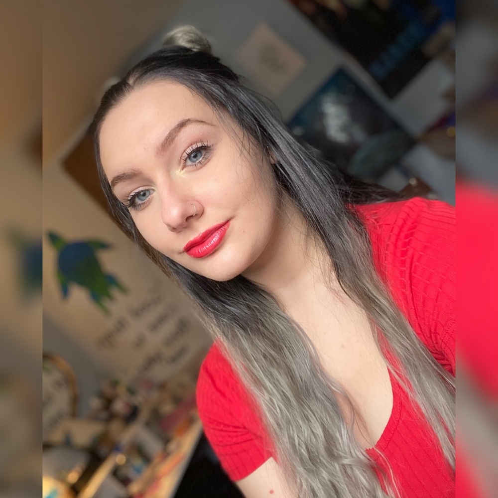 Meet your Posher, Kaylie